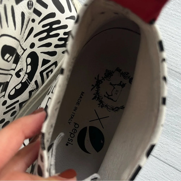 RARE DEL TORO x PEPSI LIVE FOR NOW Eduardo Hattie Graffiti Chukka Sneakers Sz 11 - Picture 10 of 11